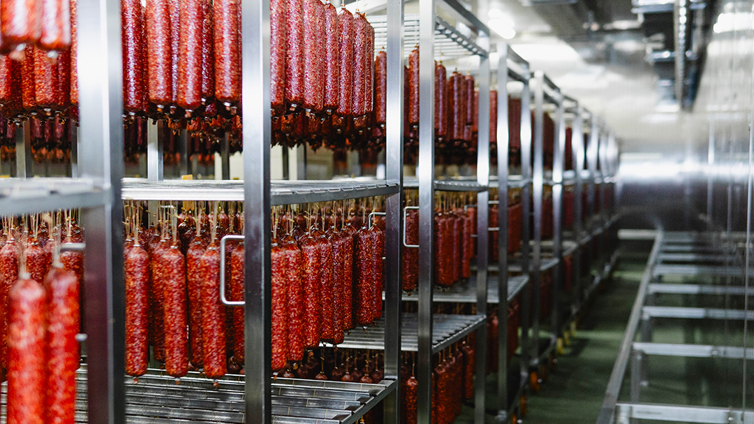 ОВЕН КХУ1 для центральной холодильной машины на «Великолукском мясокомбинате»